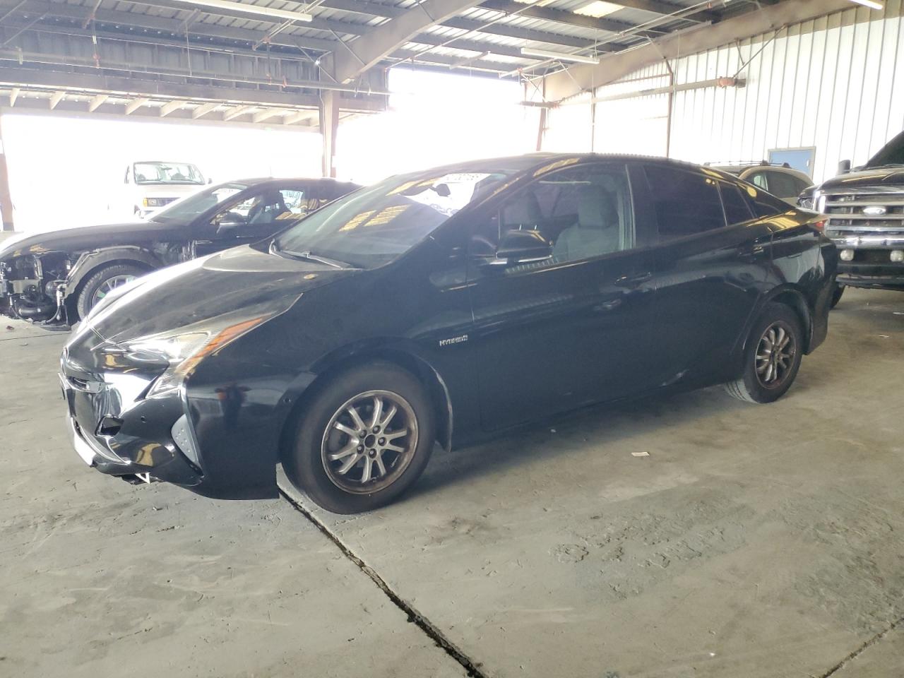 TOYOTA PRIUS 2018