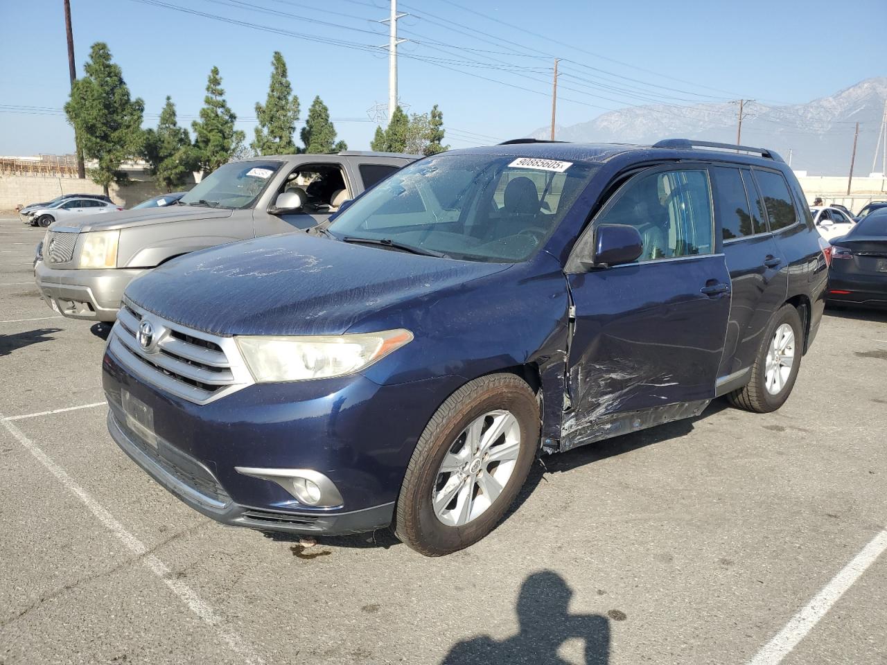 TOYOTA HIGHLANDER 2013