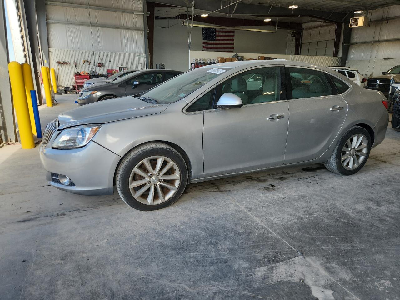 BUICK VERANO 2012