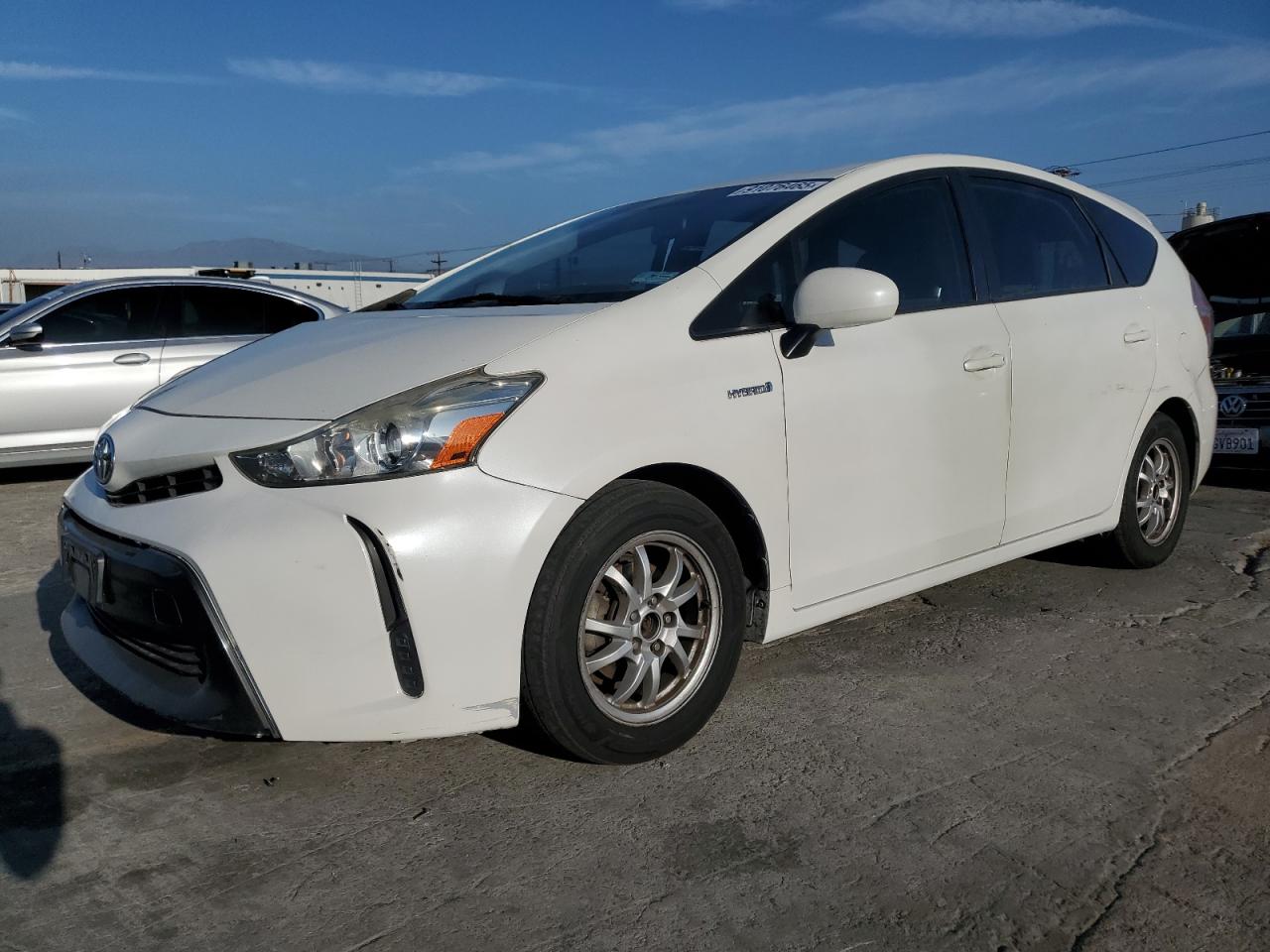 TOYOTA PRIUS V 2016