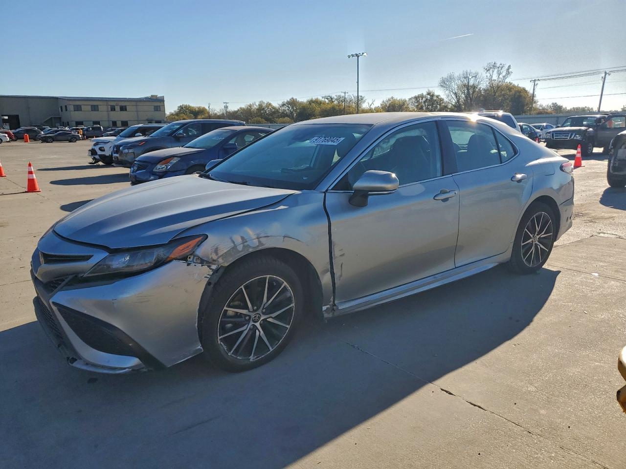 TOYOTA CAMRY 2023