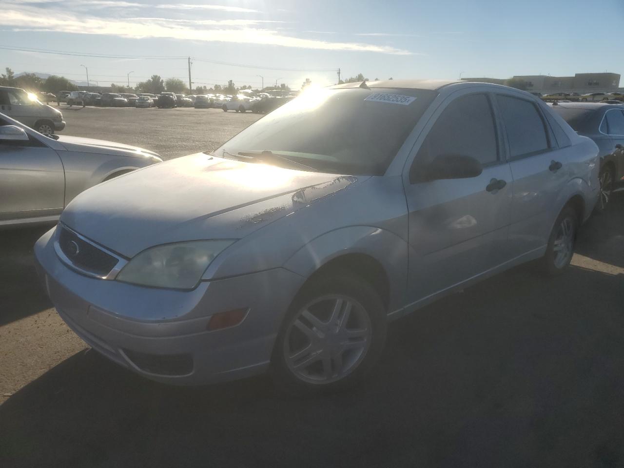 FORD FOCUS ZX4 2005
