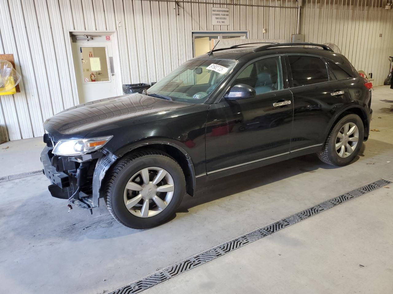 INFINITI FX35 2005