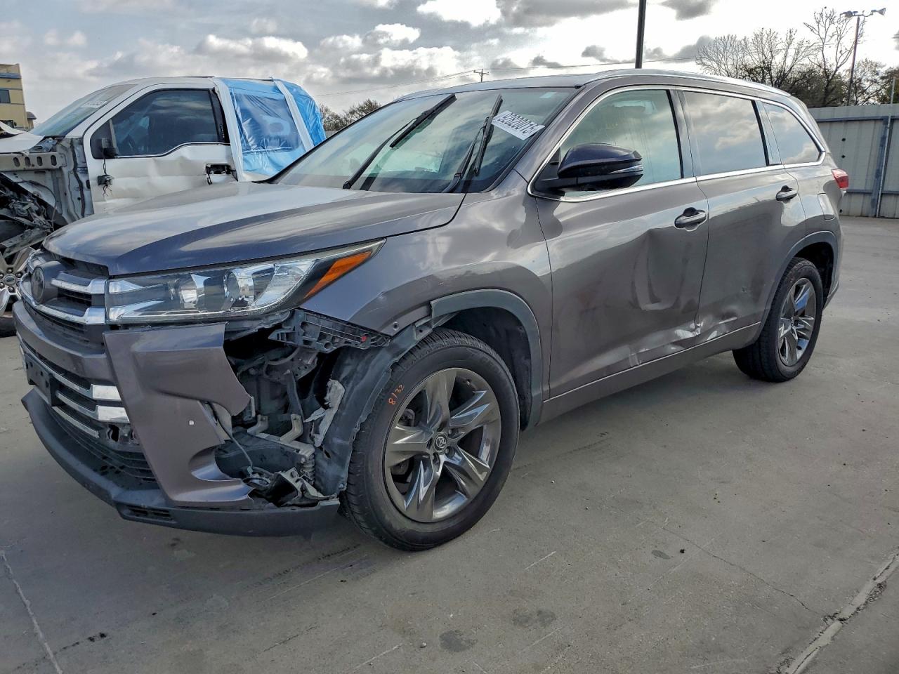 TOYOTA HIGHLANDER 2019