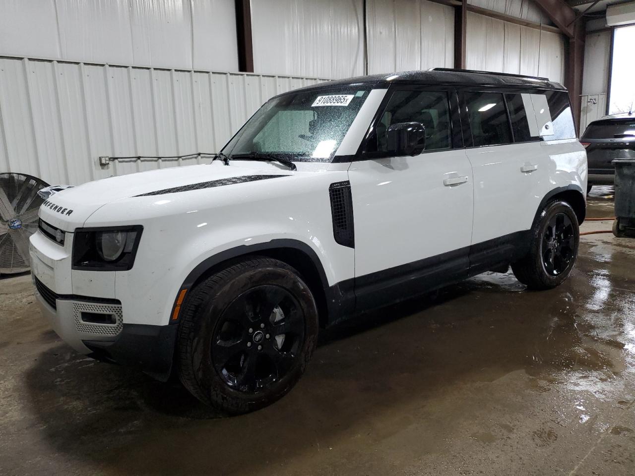 LAND ROVER DEFENDER 2024