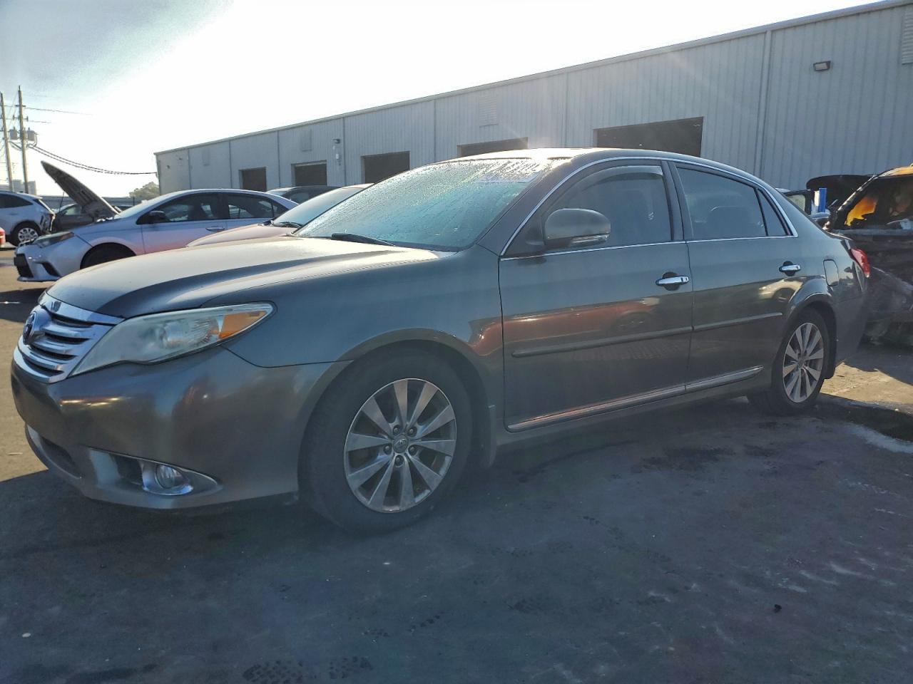TOYOTA AVALON BAS 2011