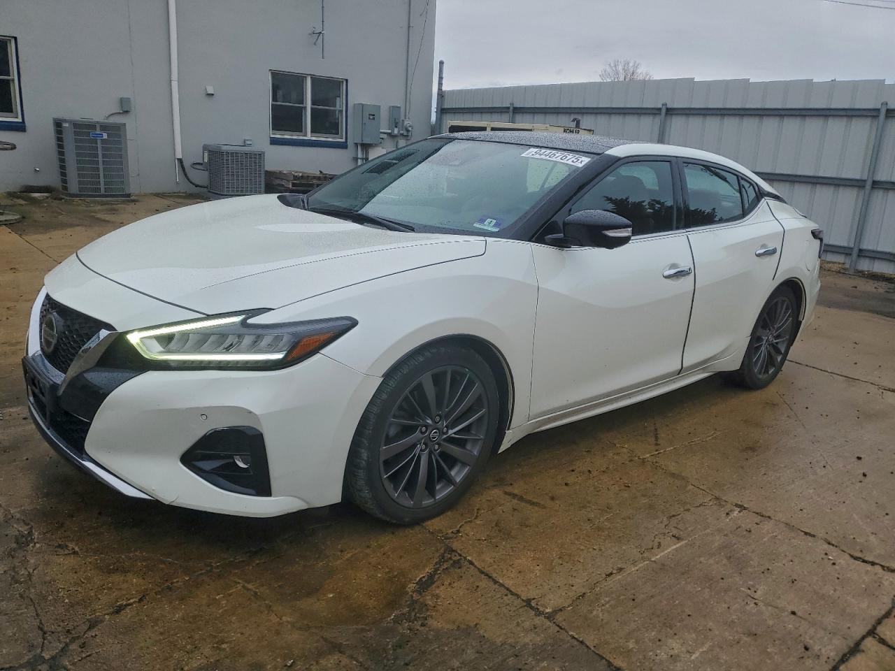 NISSAN MAXIMA 2019