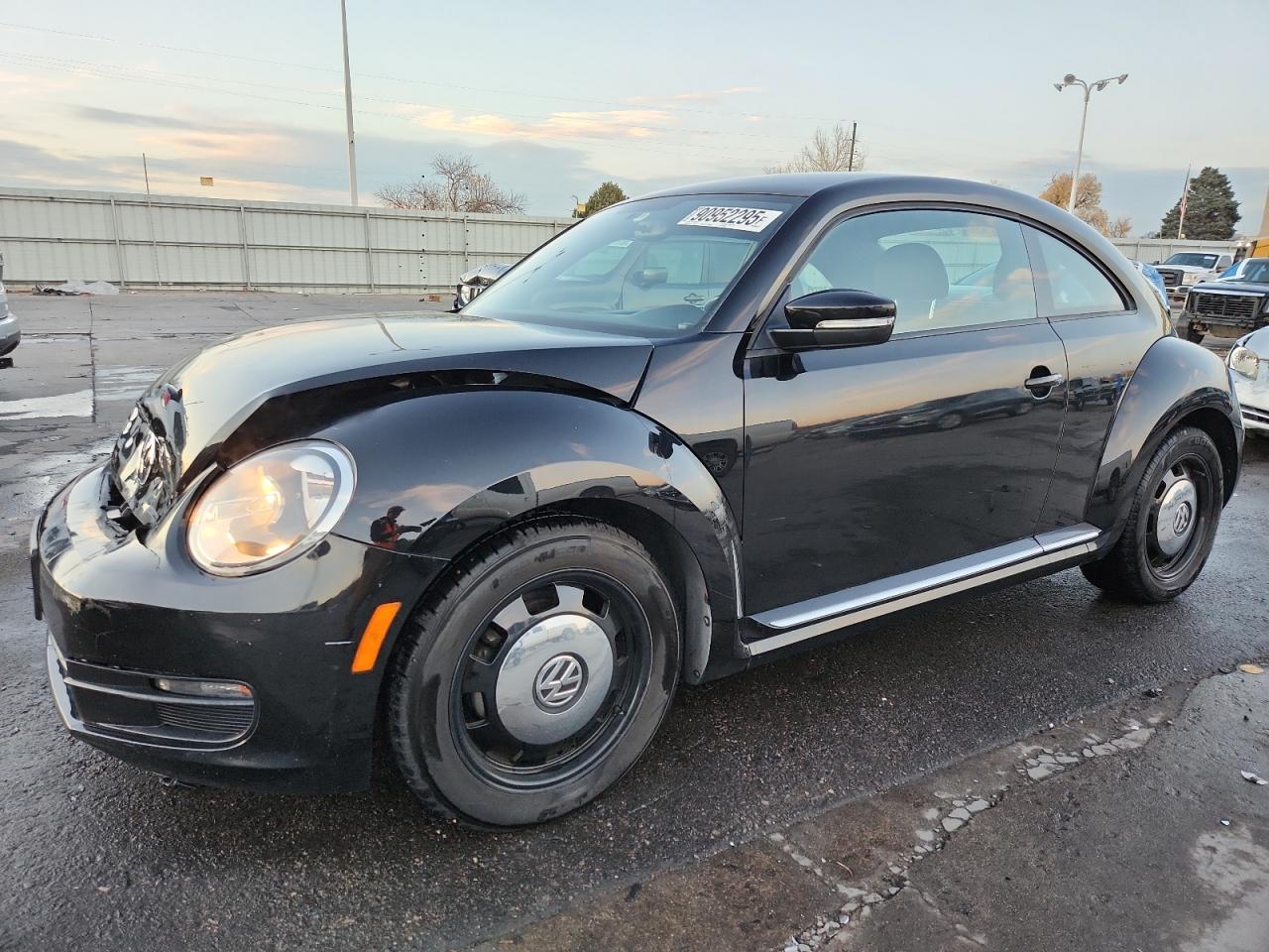 VOLKSWAGEN BEETLE TUR 2014