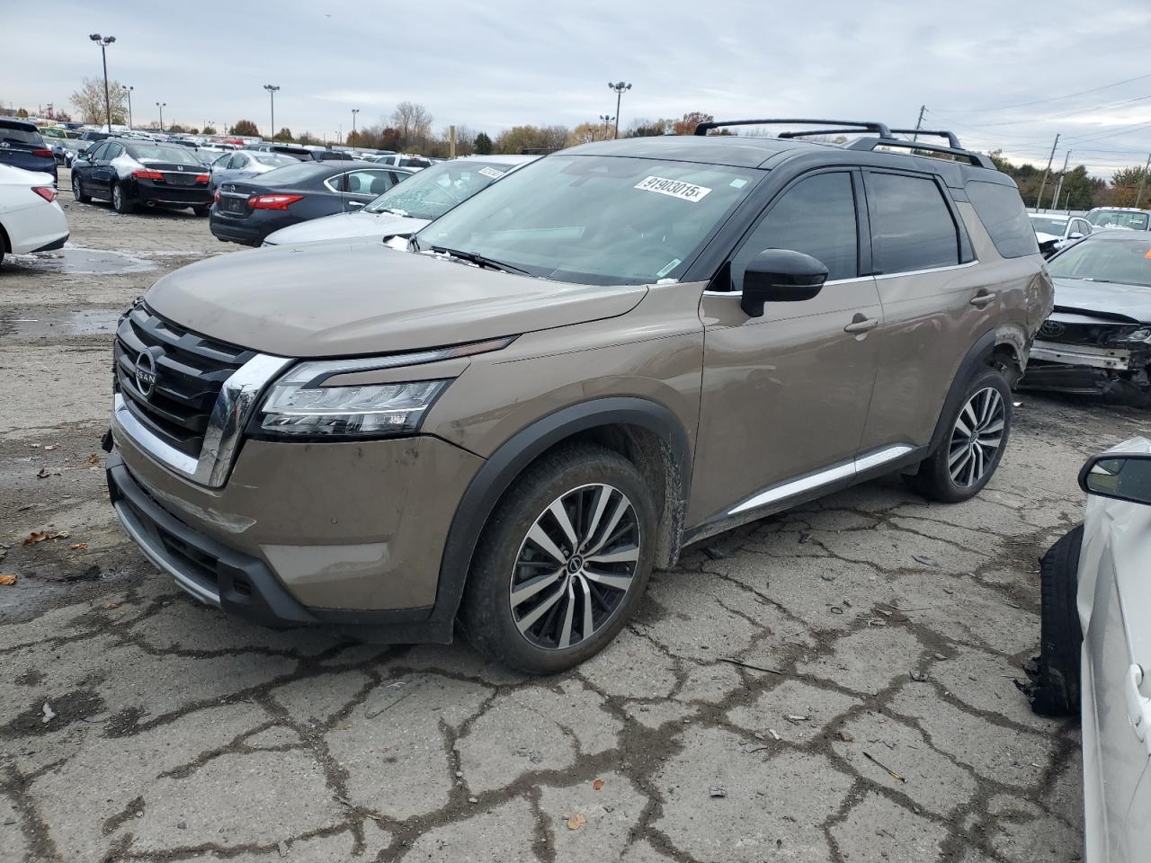 NISSAN PATHFINDER 2024
