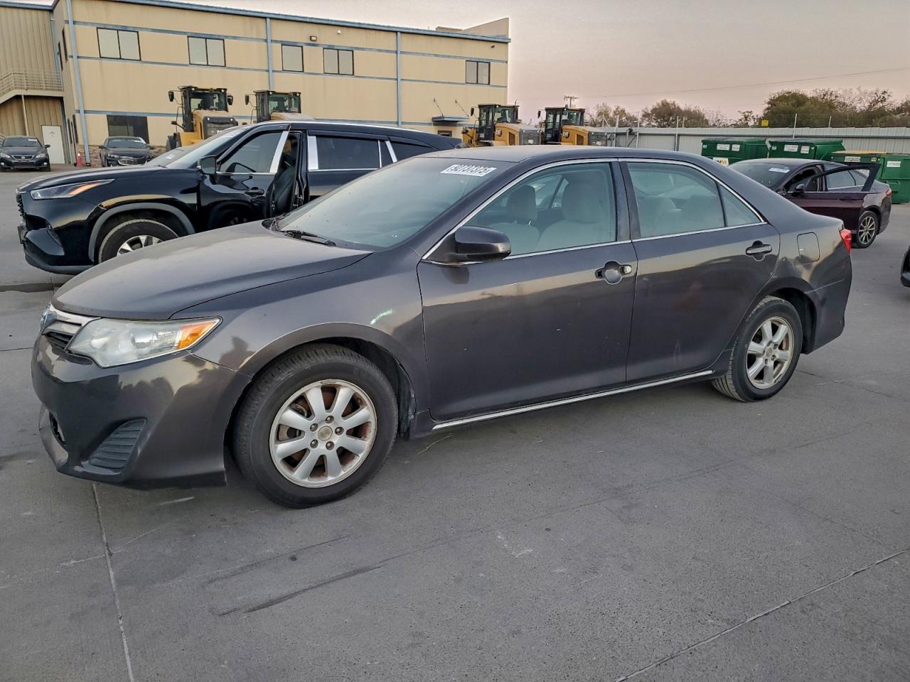 TOYOTA CAMRY L 2013