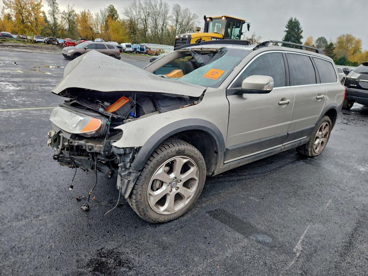 VOLVO XC70 2011