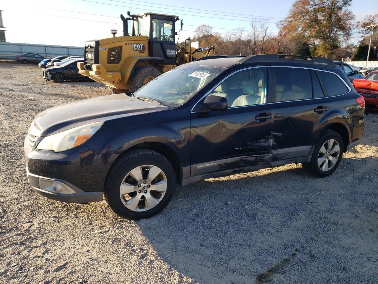 SUBARU OUTBACK 2. 2012