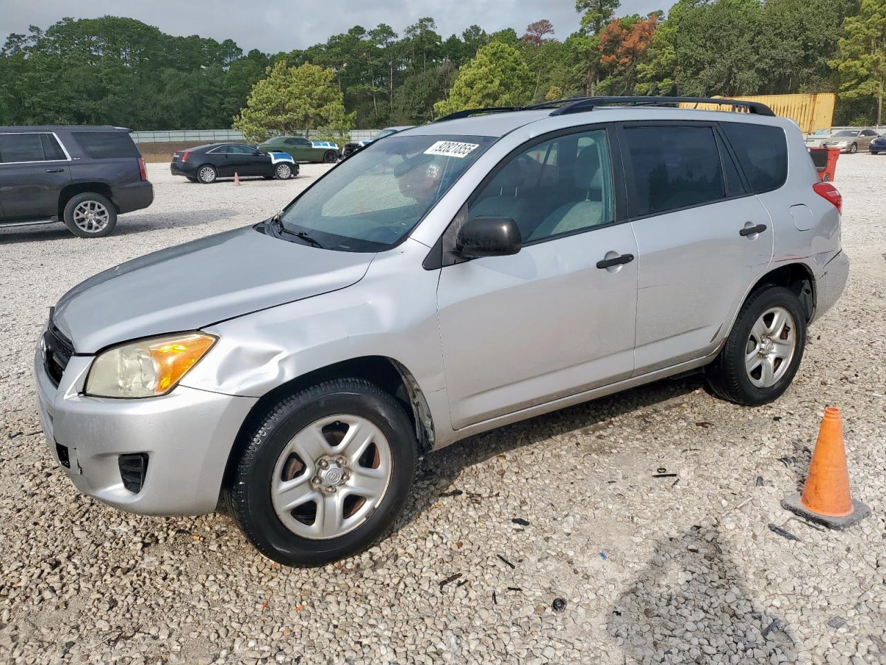 TOYOTA RAV4 2011