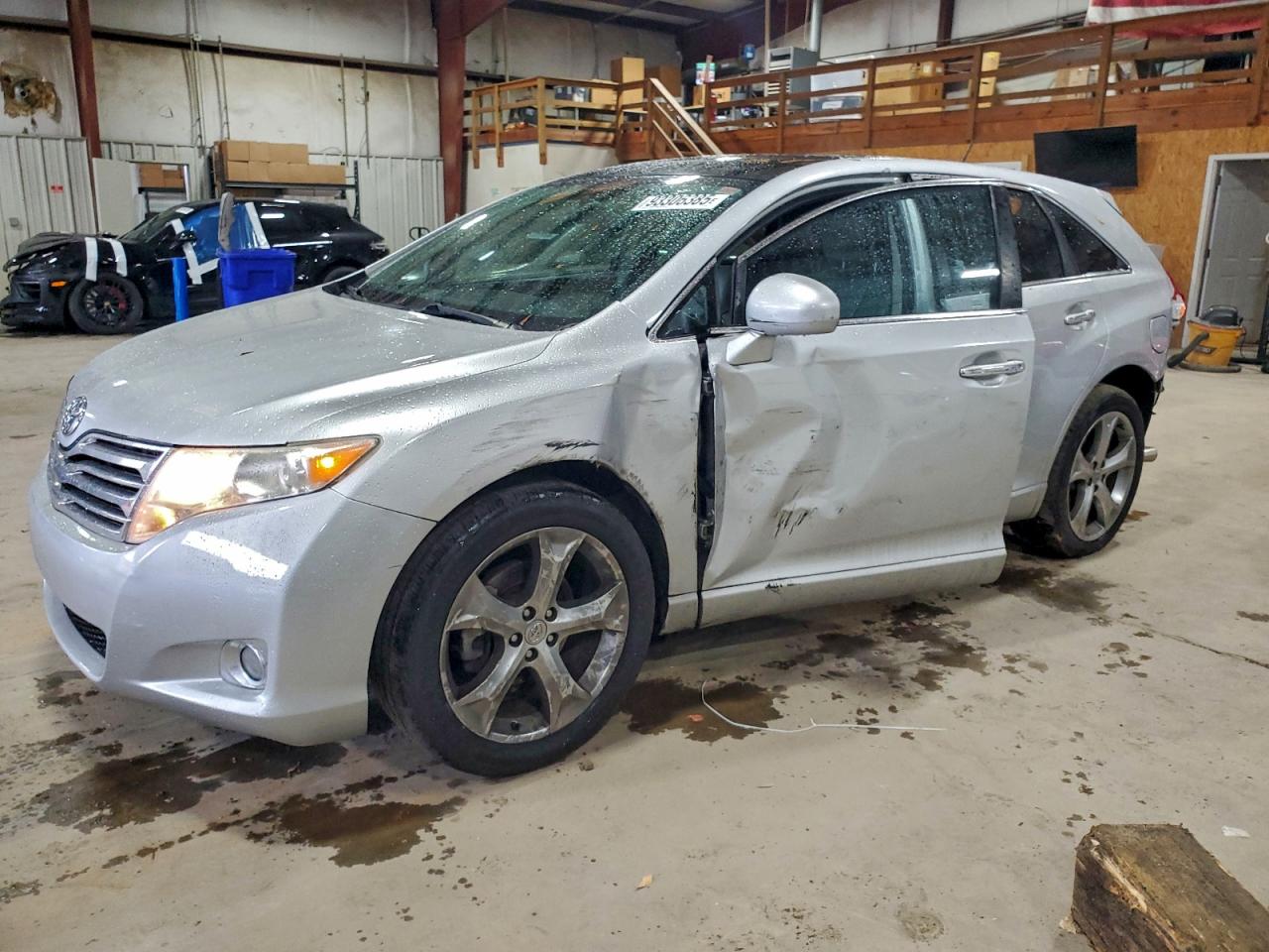 TOYOTA VENZA 2011