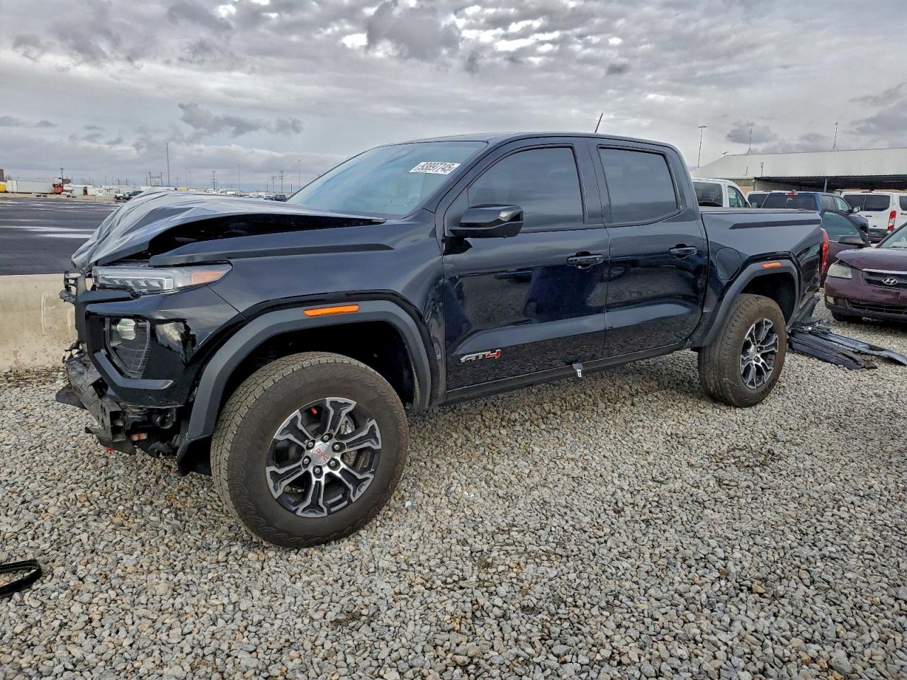 GMC CANYON AT4 2024