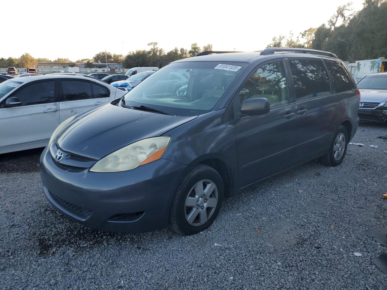 TOYOTA SIENNA CE 2008