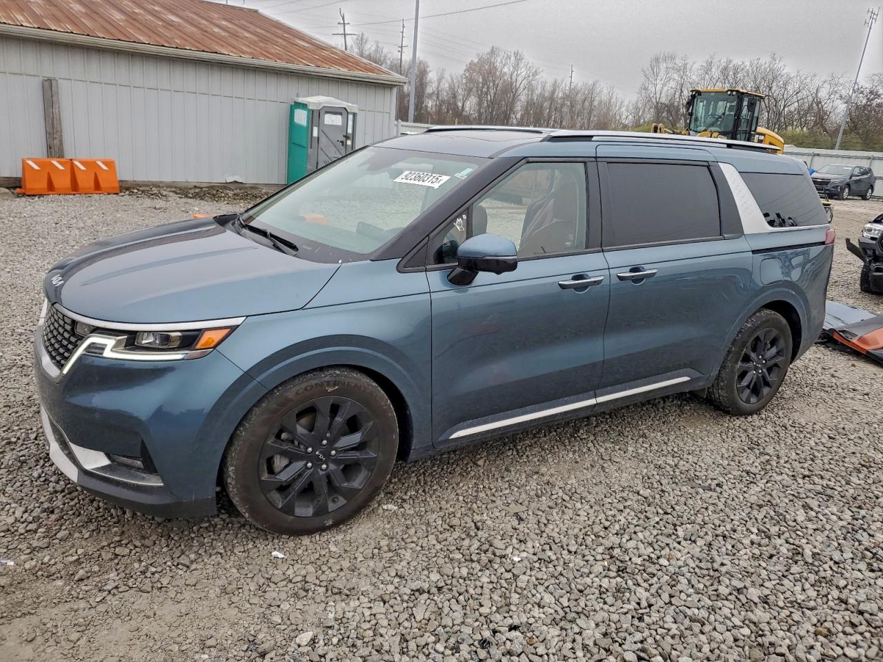 KIA CARNIVAL S 2024