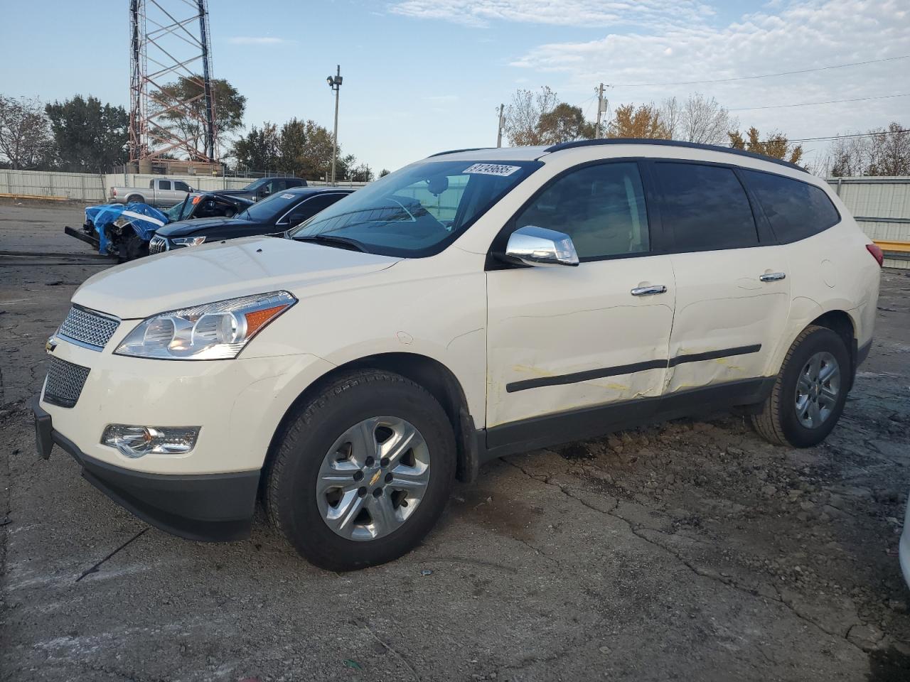 CHEVROLET TRAVERSE L 2012