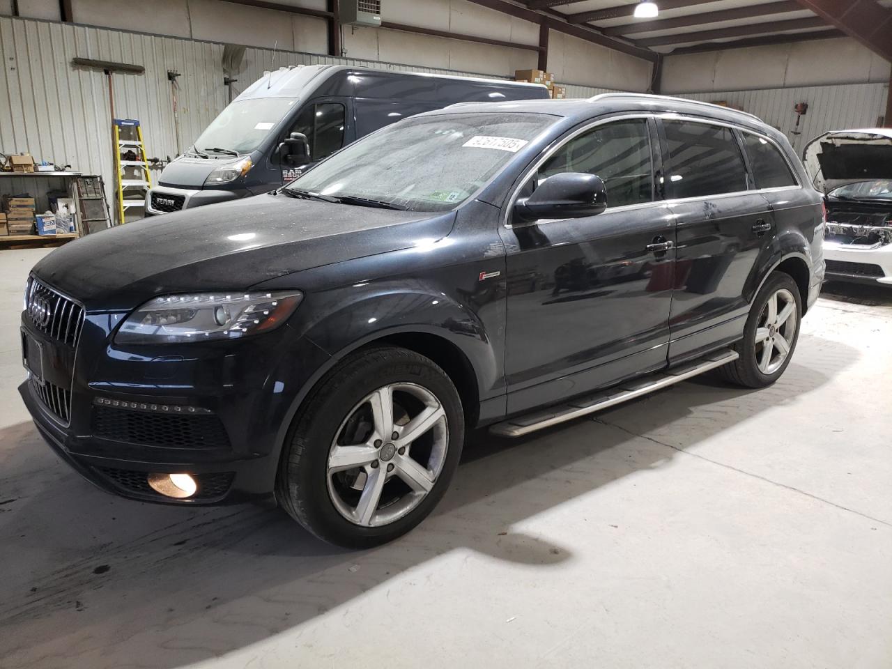 AUDI Q7 2012