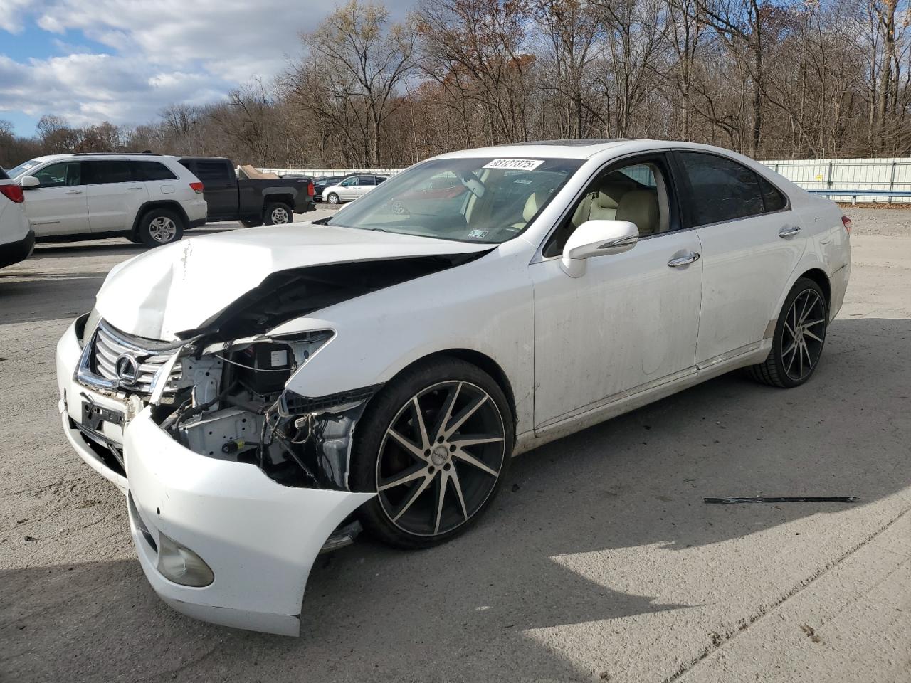LEXUS ES 2011