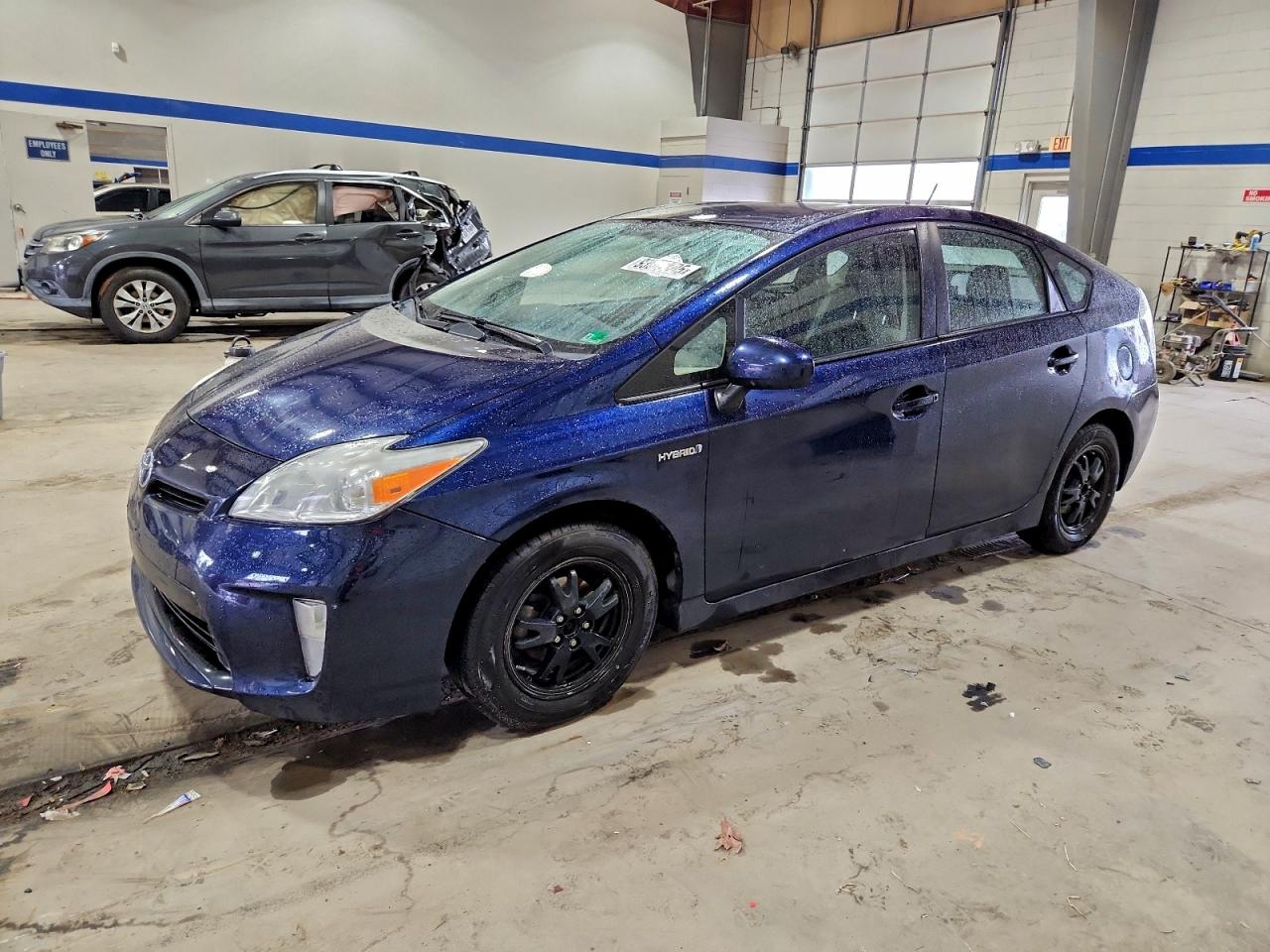 TOYOTA PRIUS 2013
