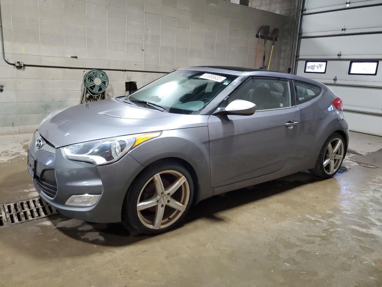 HYUNDAI VELOSTER 2013
