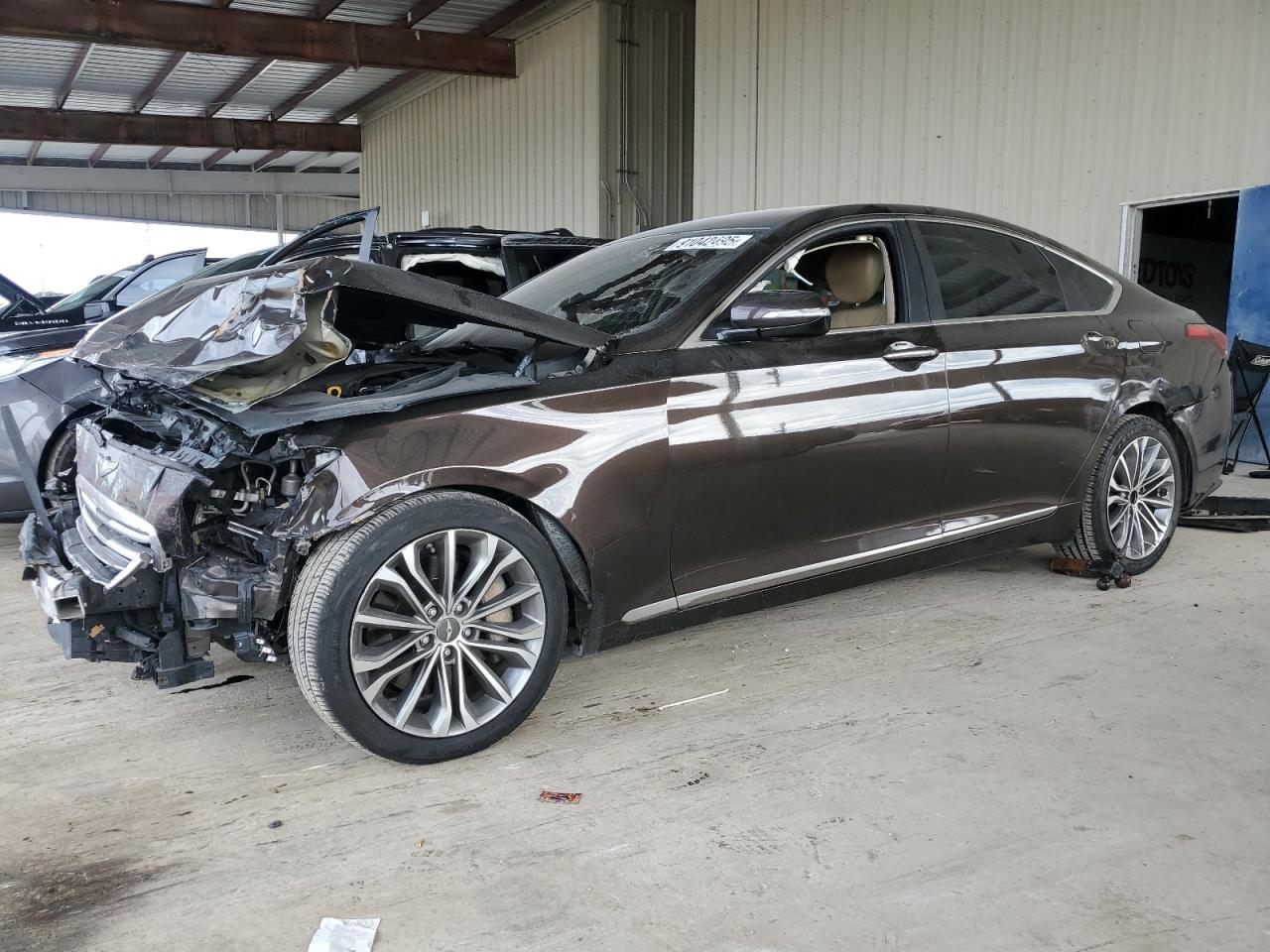 HYUNDAI GENESIS 3. 2015