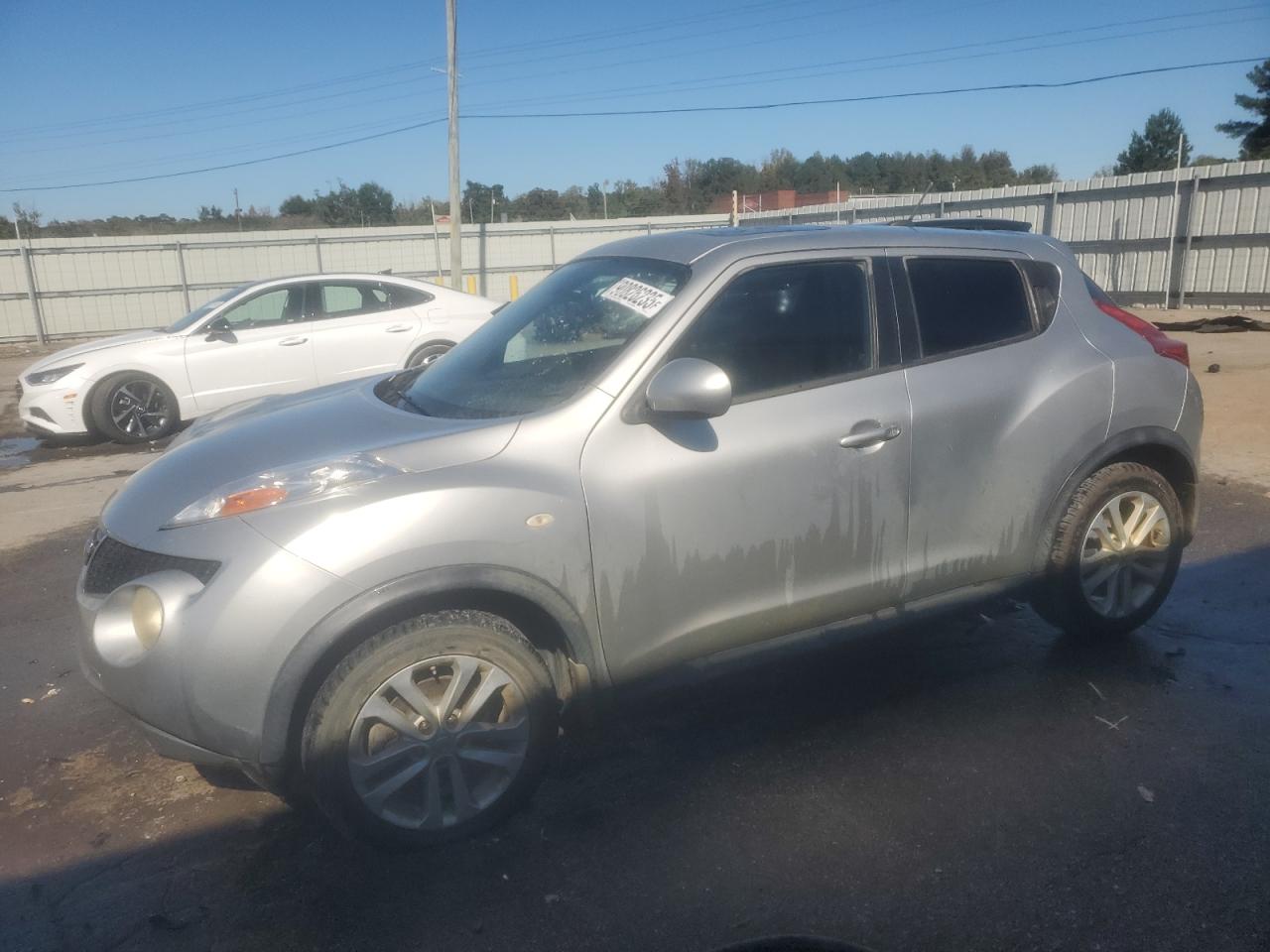 NISSAN JUKE 2011