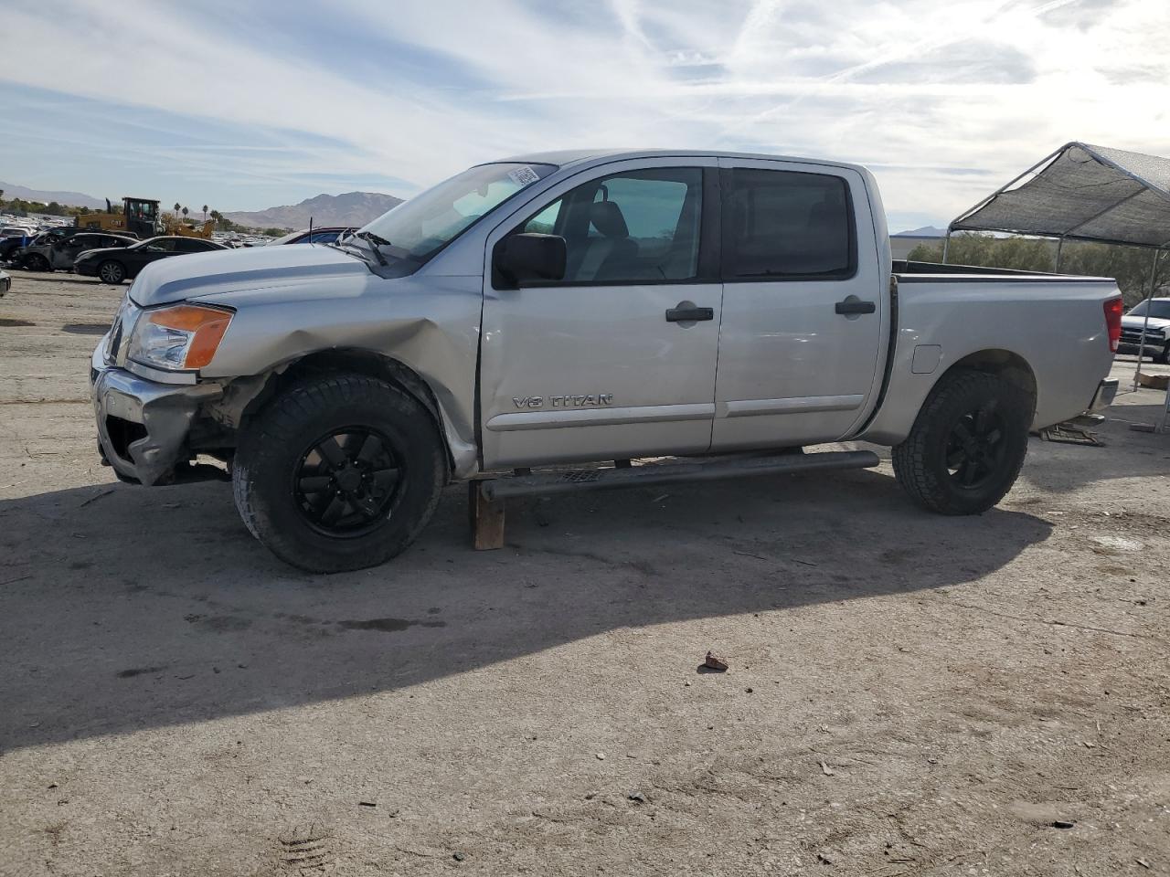 NISSAN TITAN S 2012