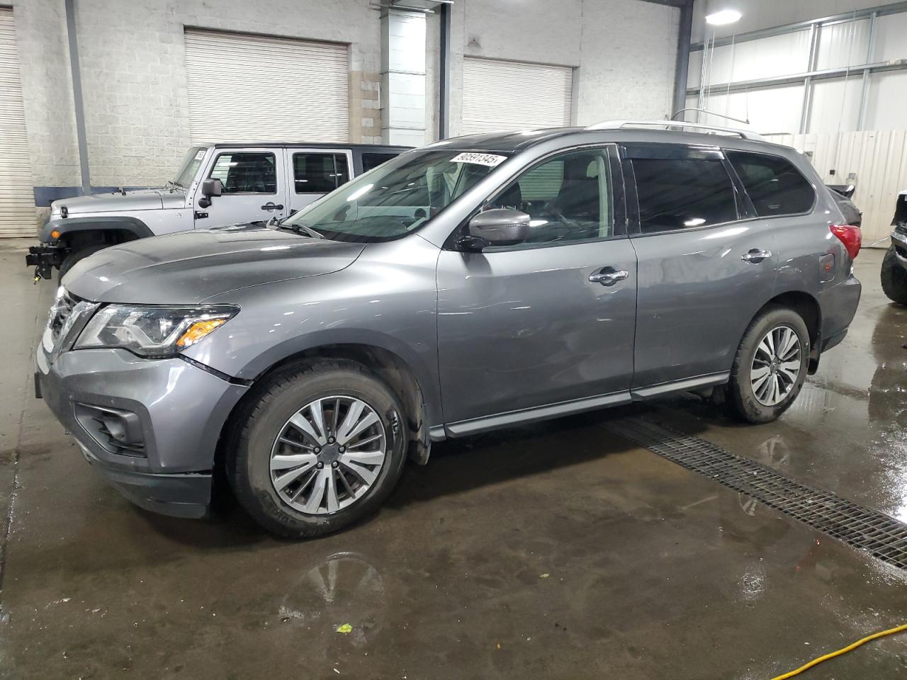 NISSAN PATHFINDER 2019