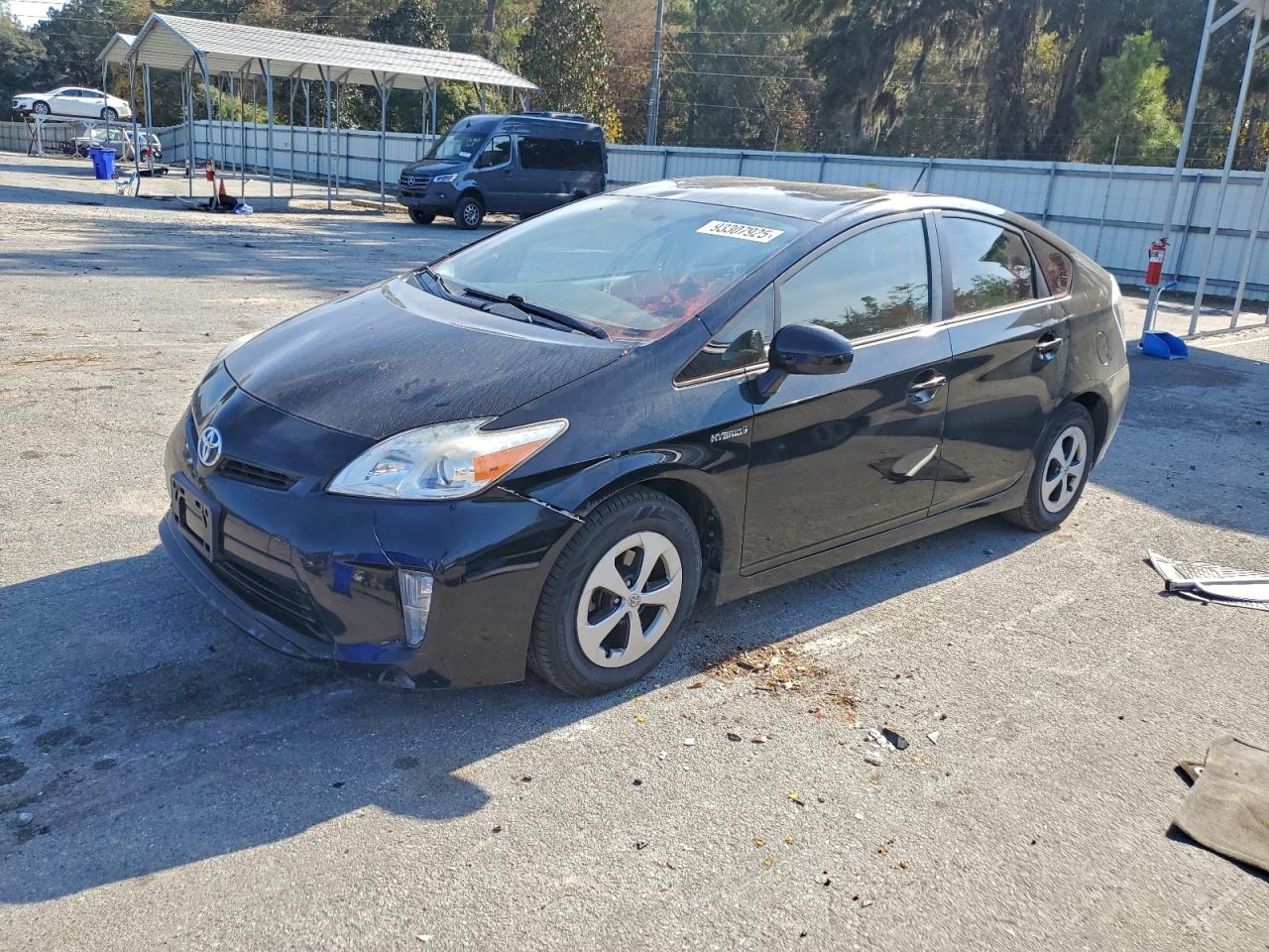 TOYOTA PRIUS 2015
