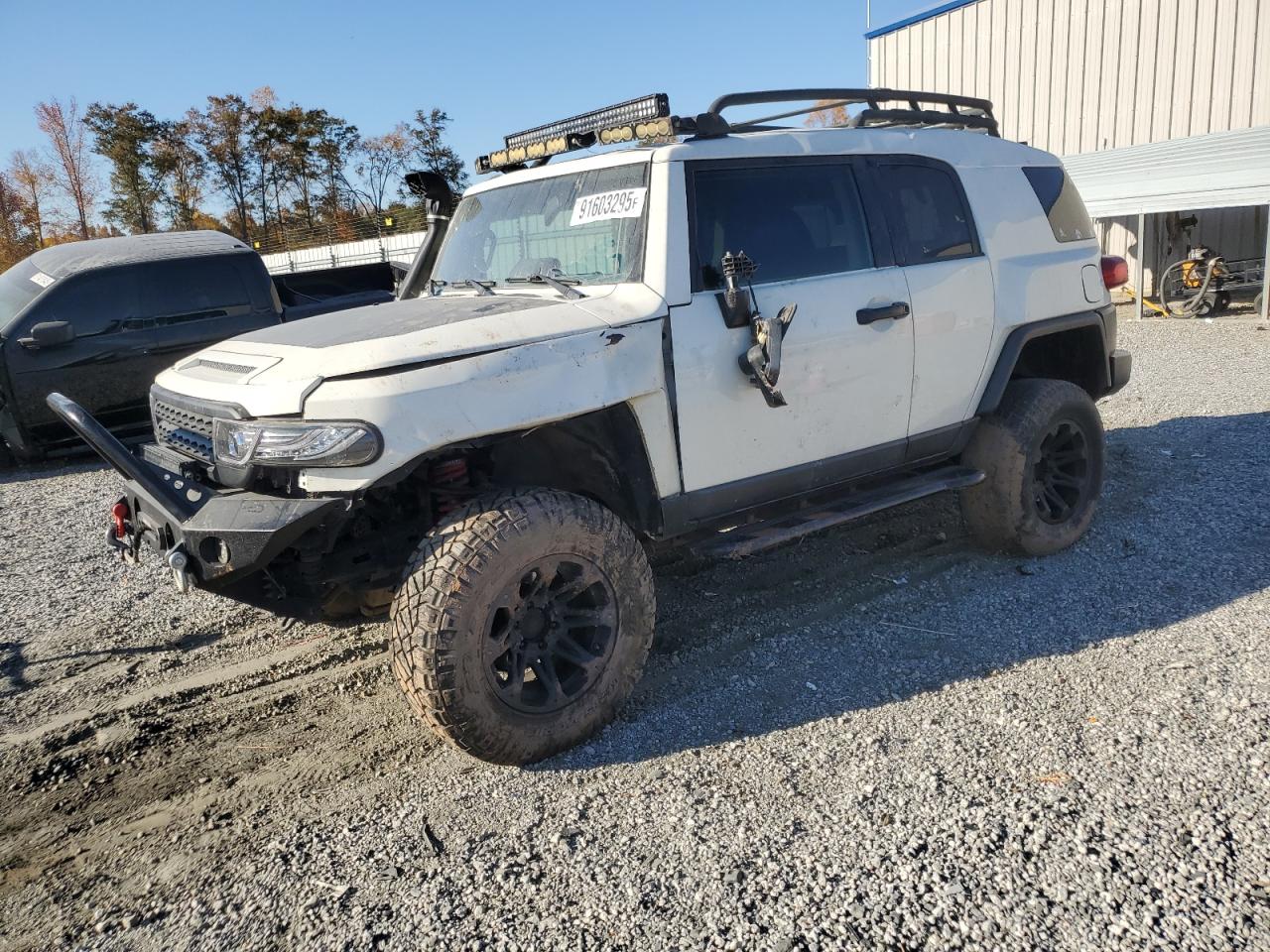 TOYOTA FJ CRUISER 2008
