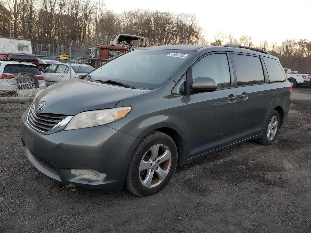 TOYOTA SIENNA 2013