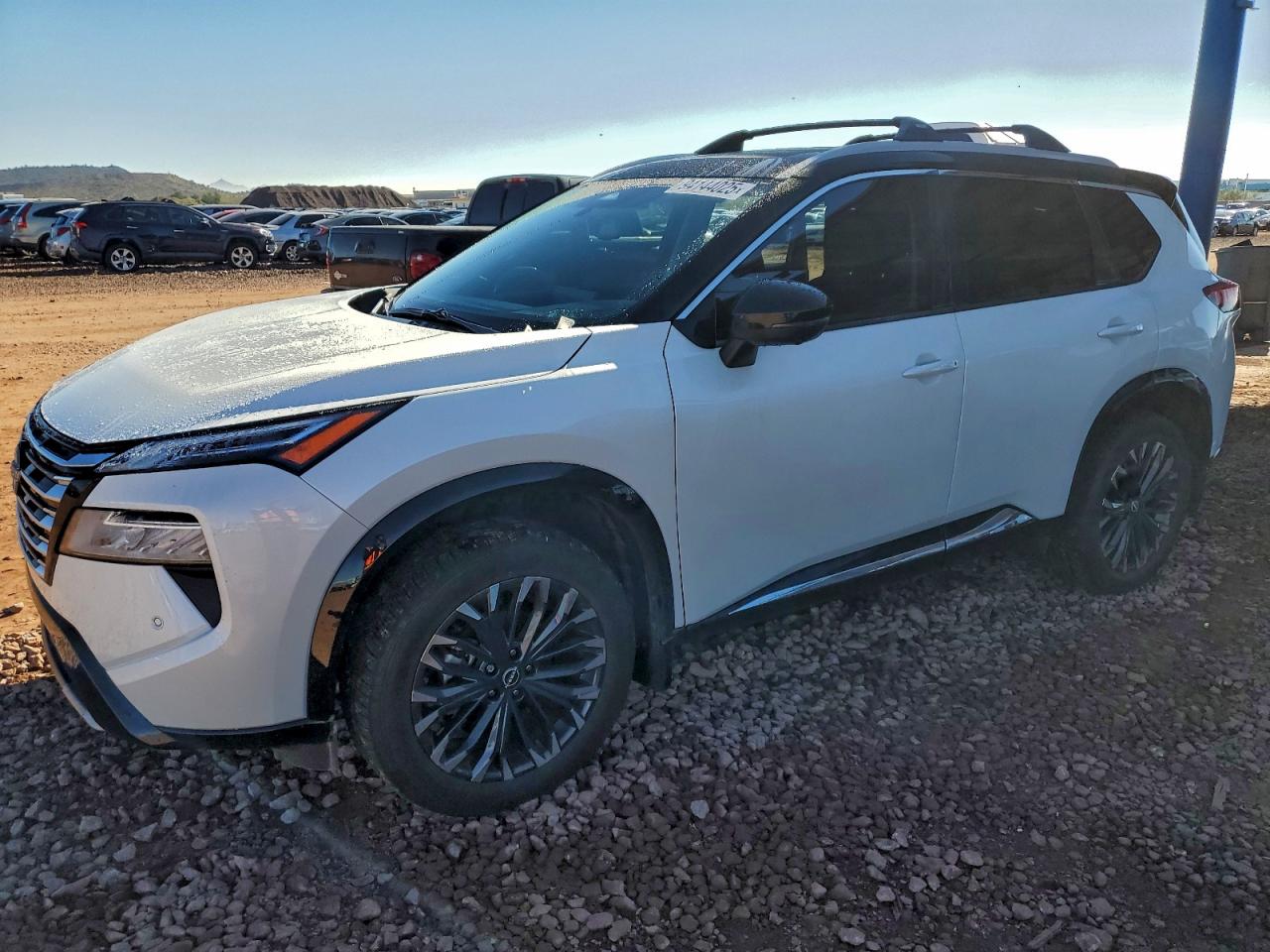 NISSAN ROGUE PLAT 2025