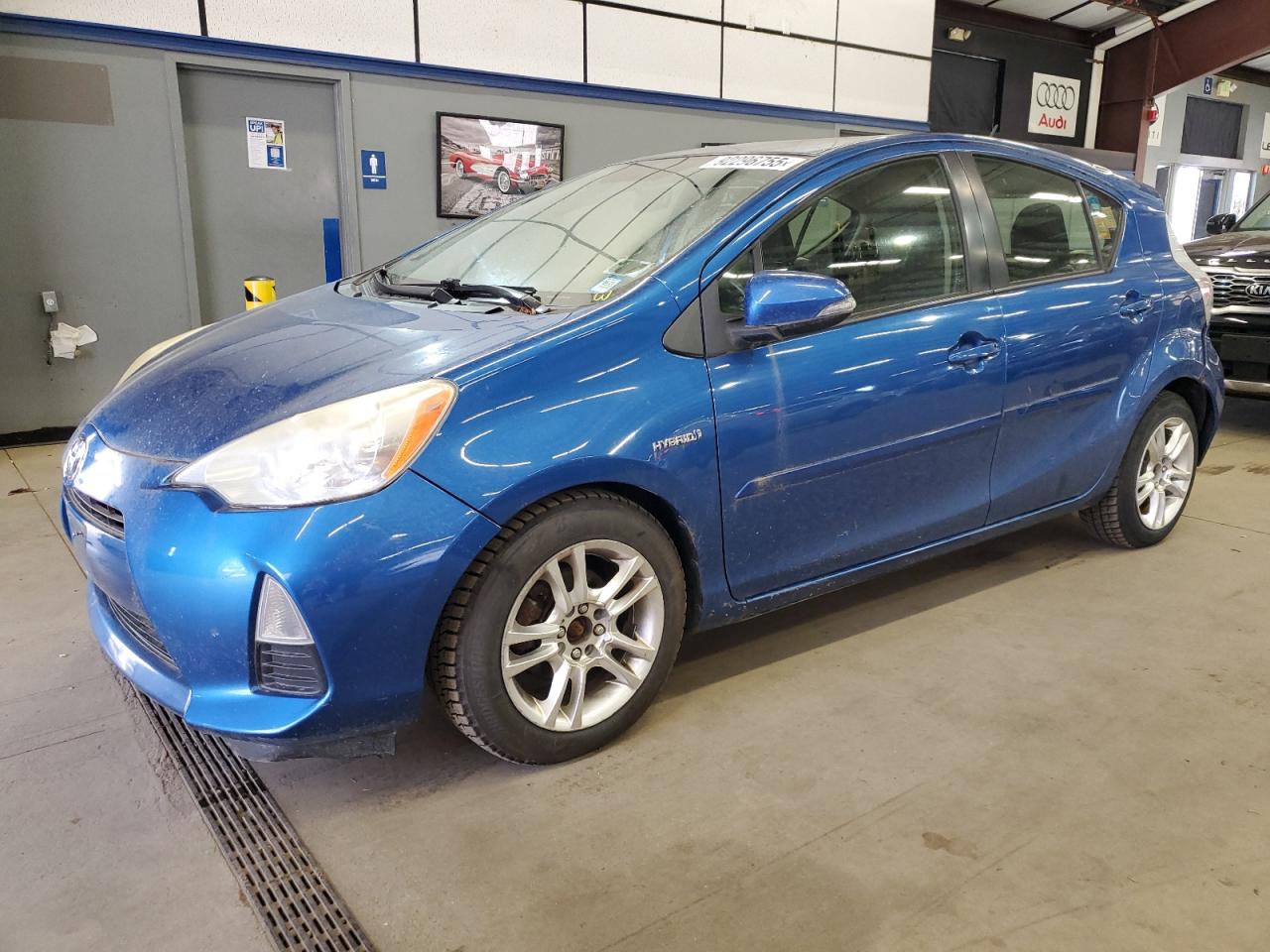 TOYOTA PRIUS C 2013