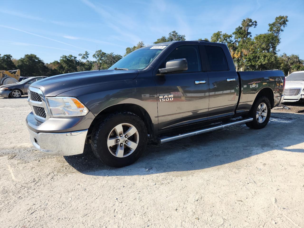RAM 1500 SLT 2017