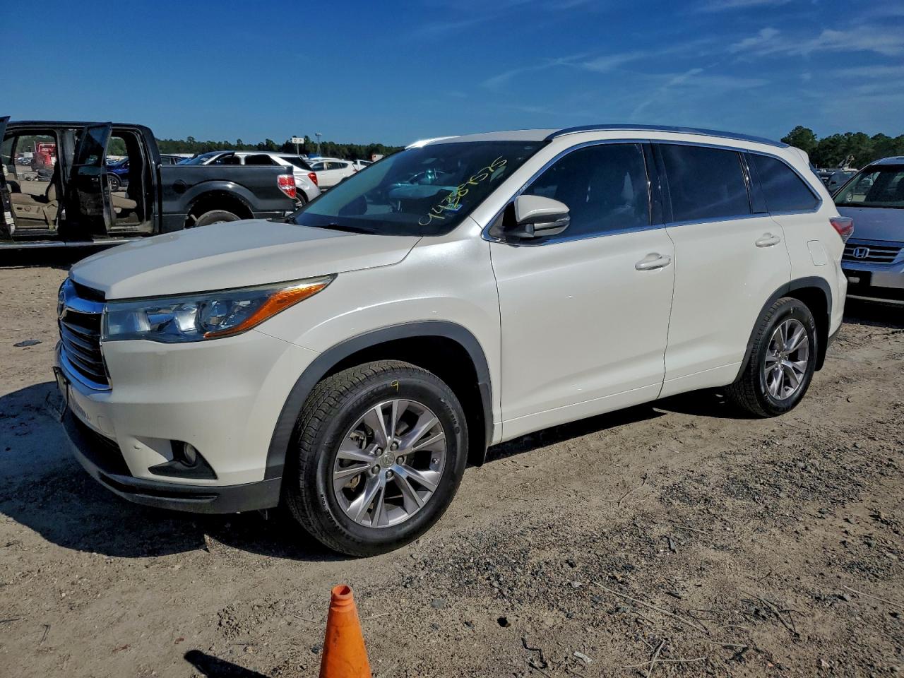 TOYOTA HIGHLANDER 2015