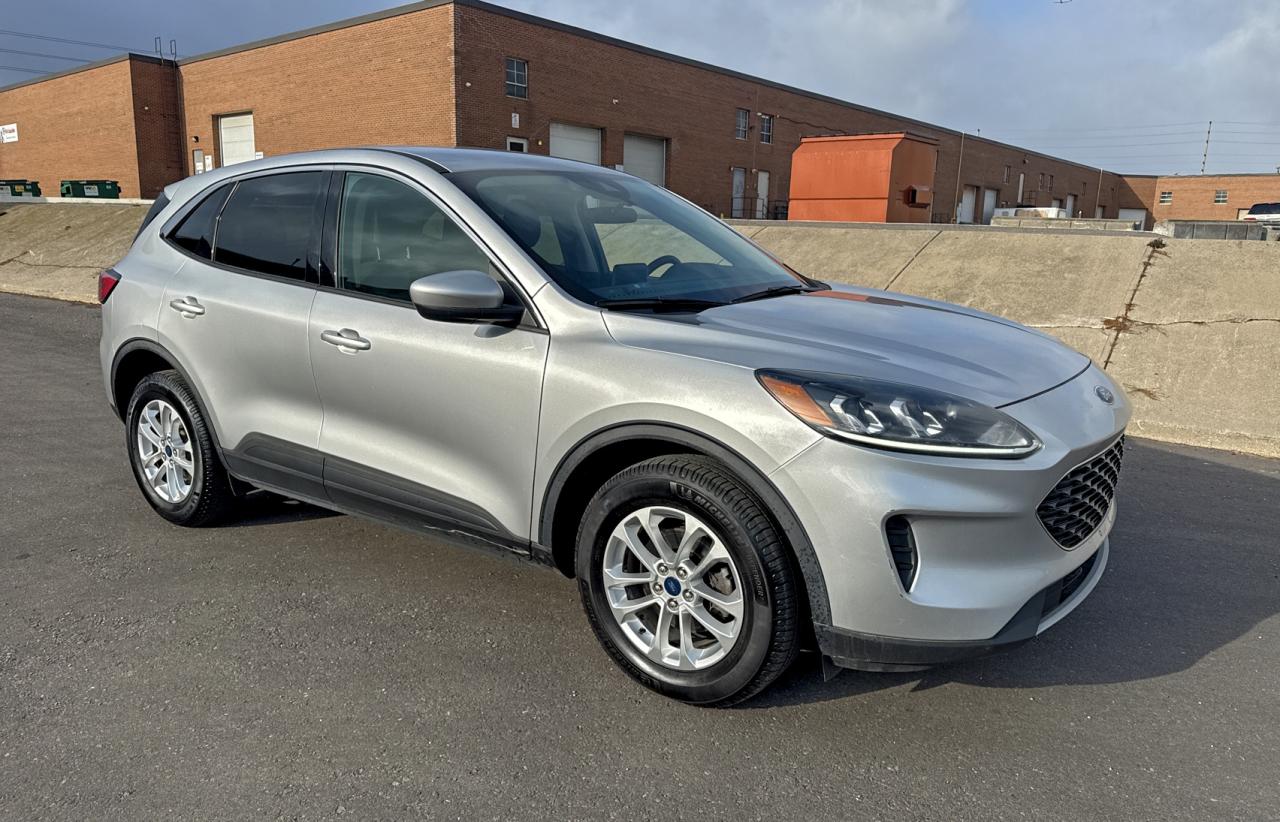 FORD ESCAPE SE 2020