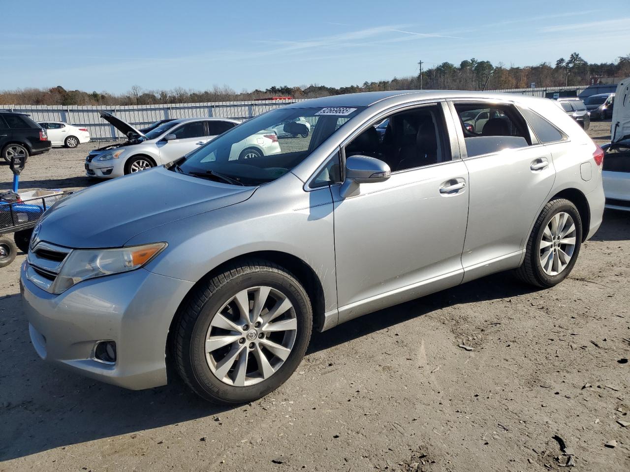TOYOTA VENZA LE 2015