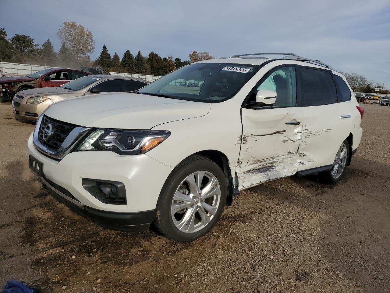 NISSAN PATHFINDER 2018