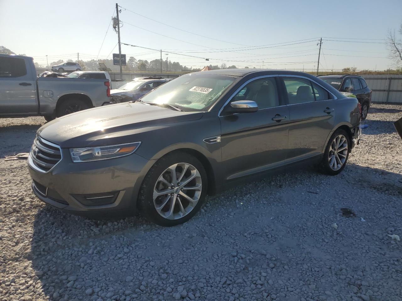 FORD TAURUS LIM 2018
