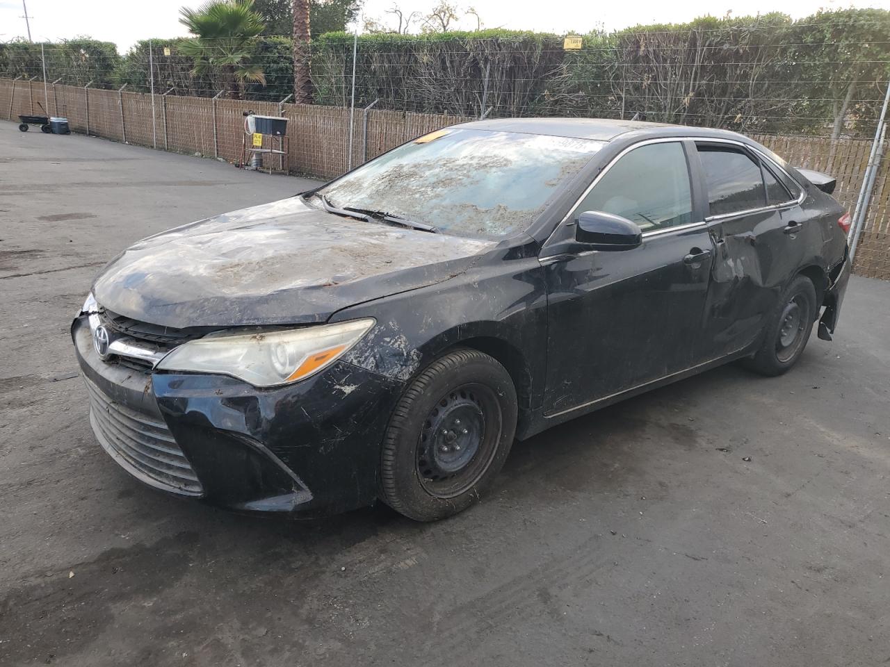 TOYOTA CAMRY LE 2015