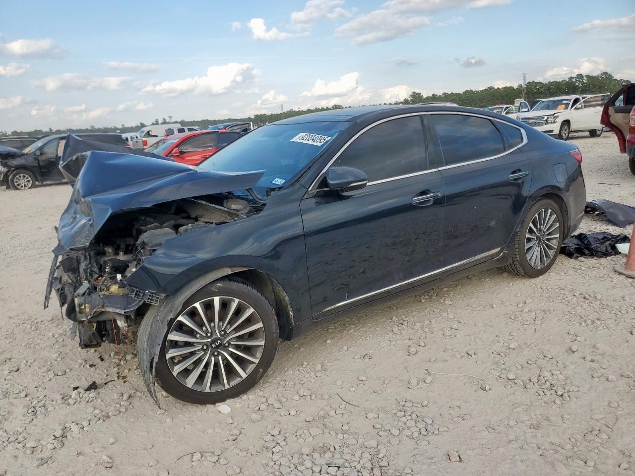 KIA CADENZA PR 2017