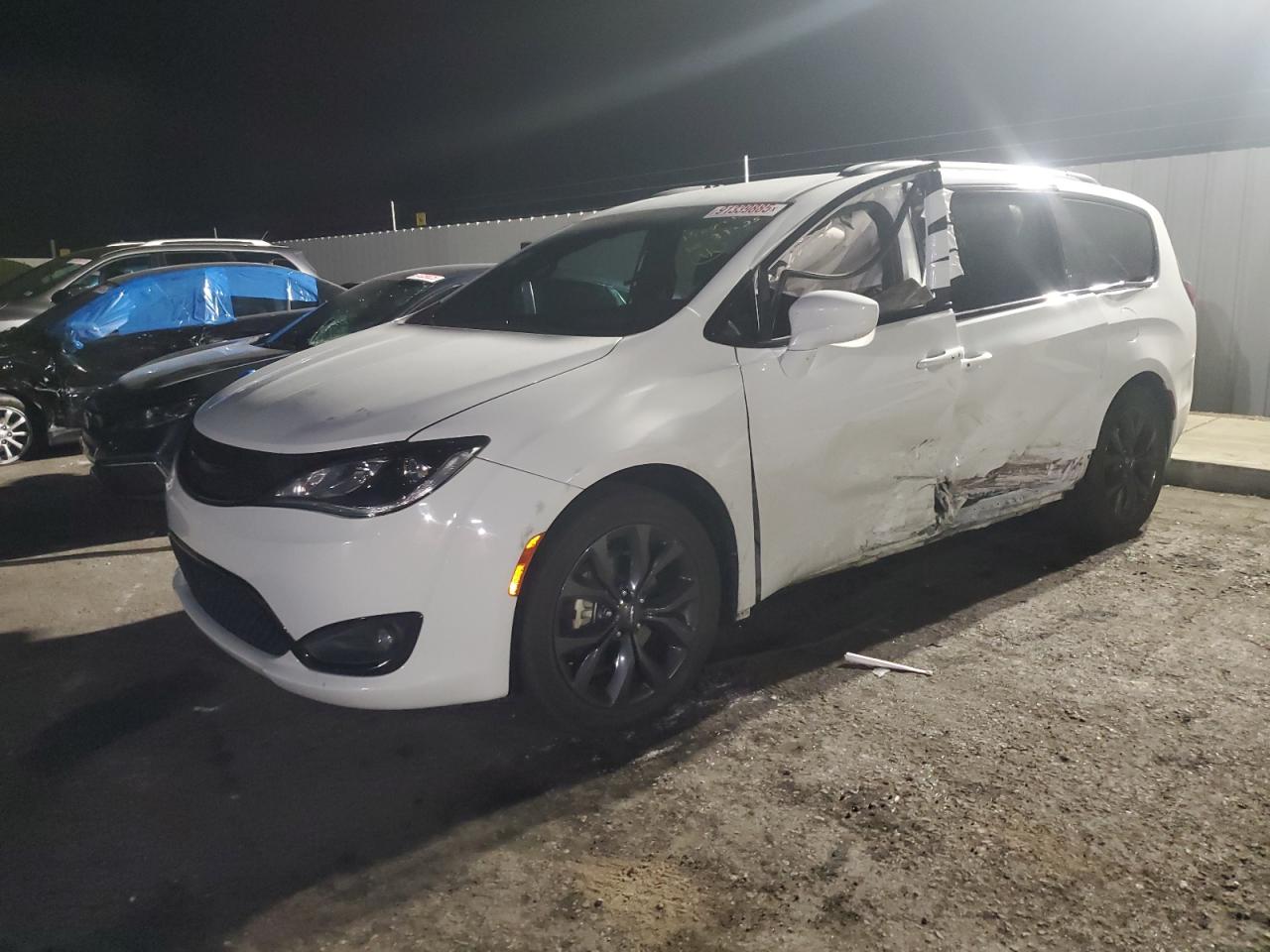 CHRYSLER PACIFICA T 2018