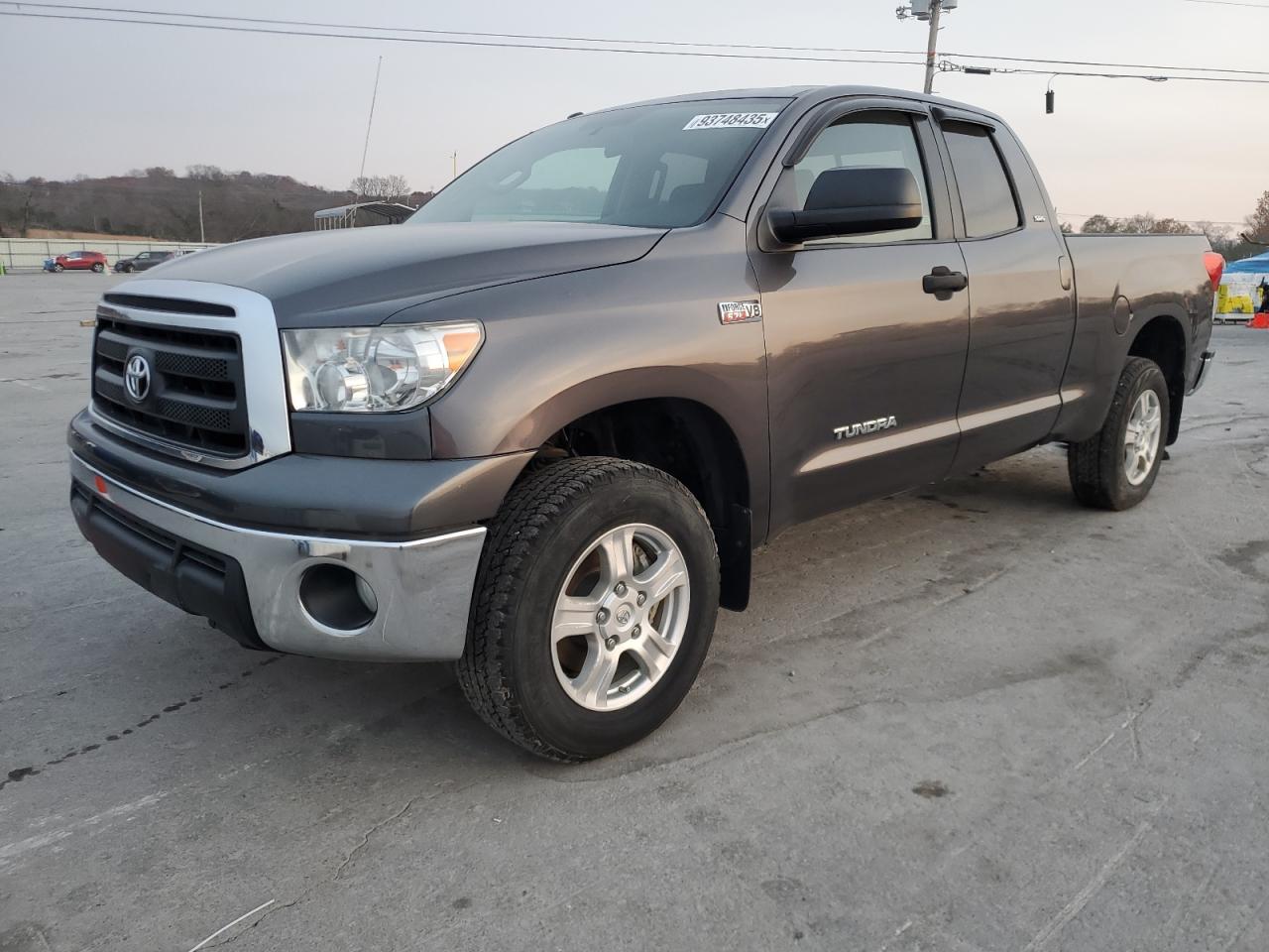 TOYOTA TUNDRA DOU 2011