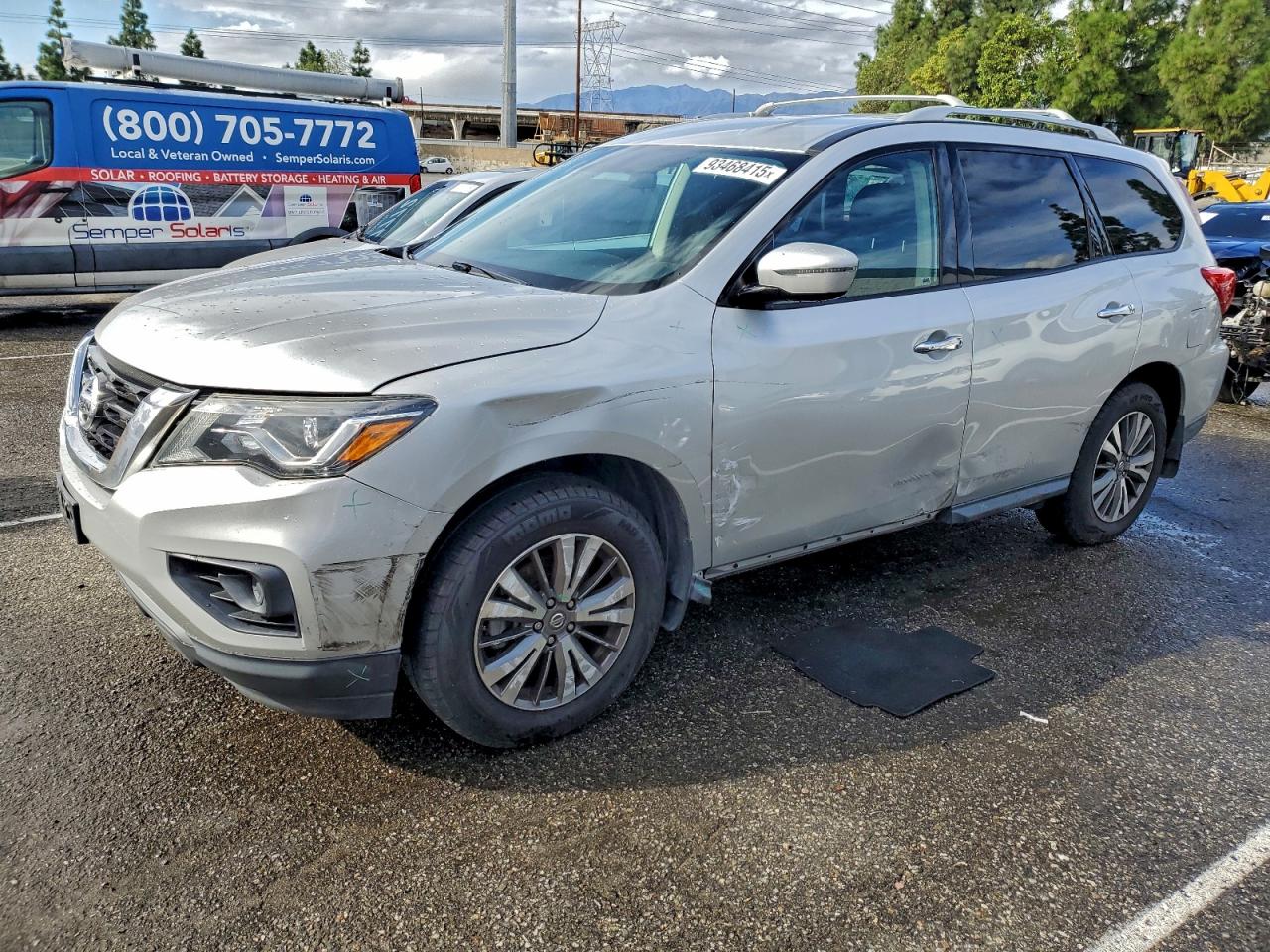 NISSAN PATHFINDER 2017