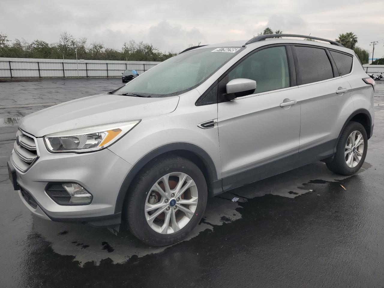 FORD ESCAPE SE 2018