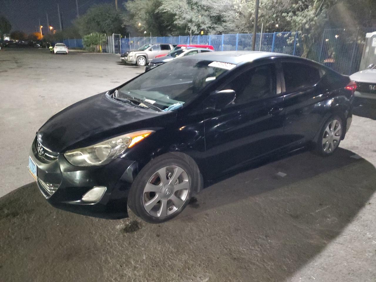 HYUNDAI ELANTRA GL 2012