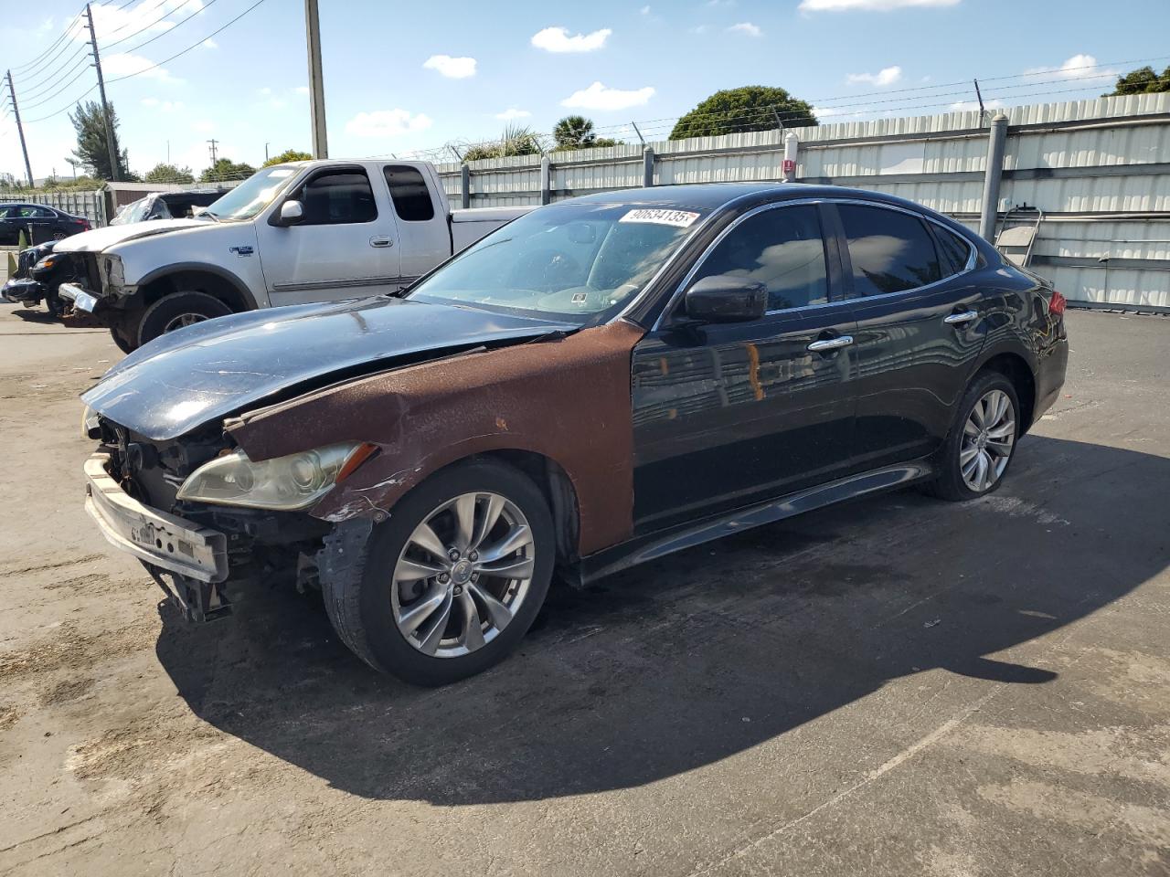 INFINITI M37 2012