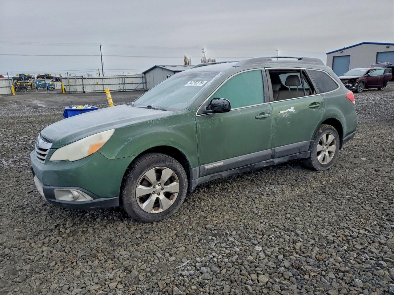SUBARU OUTBACK 2. 2011